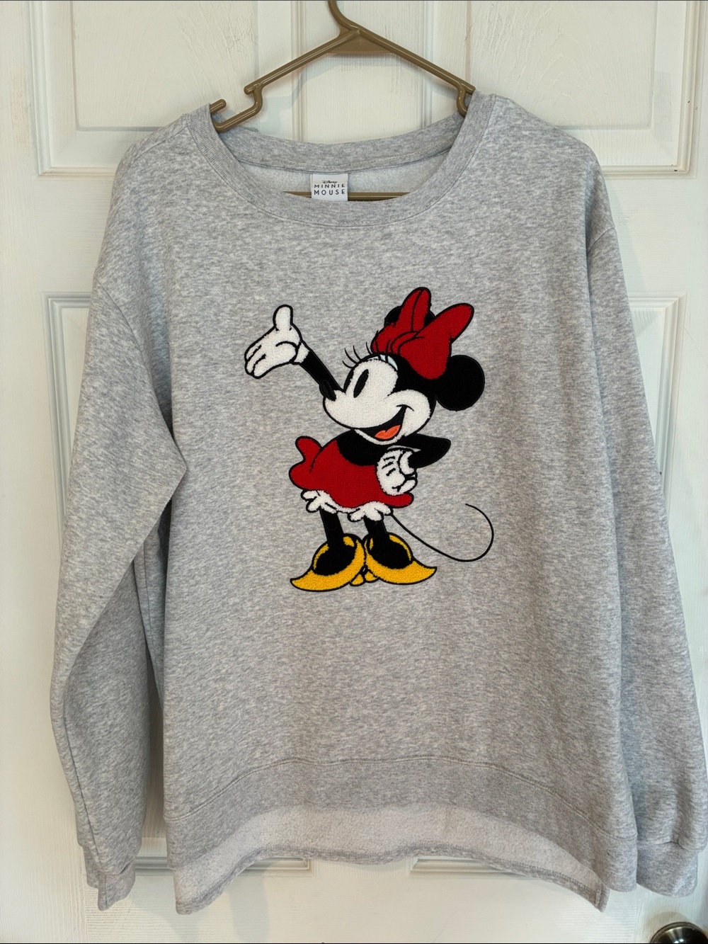 Disney Size XXL Gray Sweatshirt with Minnie Mouse Graphic